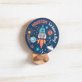 Μπομπονιέρα Ξύλινη Κρεμάστρα Τοίχου Διάστημα ΣΚ960 - Μπομπονιέρες Βάπτισης στο Oneirokosmos