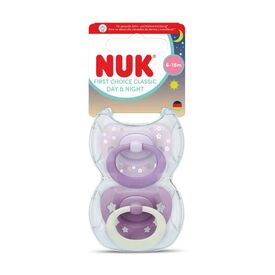 Nuk First Choice Classic Day & Night Πιπίλες Σιλικόνης Νυκτός με Θήκη Purple για 6-18m 2τμχ 10176384 - Πιπίλες στο Oneirokosmos