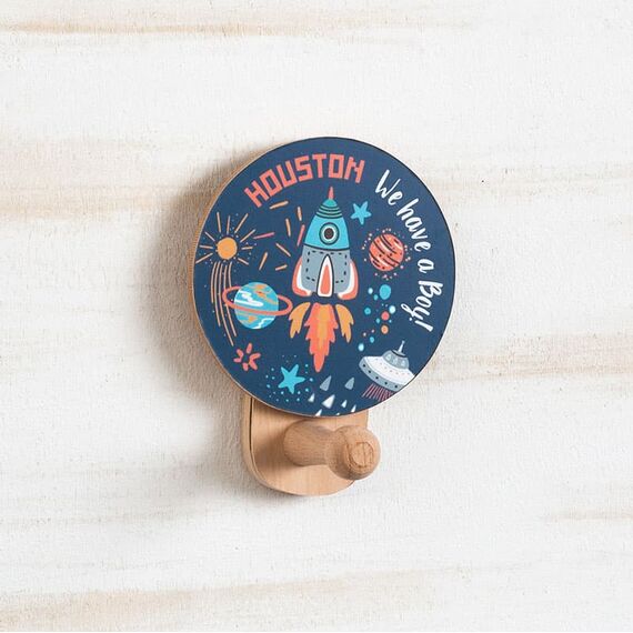 Μπομπονιέρα Ξύλινη Κρεμάστρα Τοίχου Διάστημα ΣΚ960 - Μπομπονιέρες Βάπτισης στο Oneirokosmos