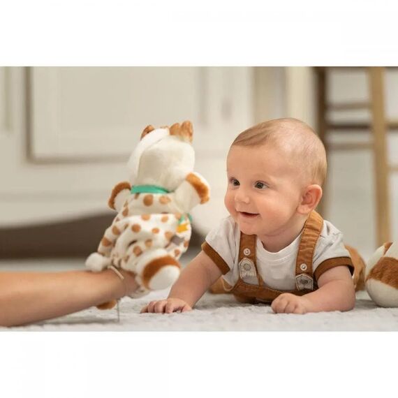 Sophie la Giraffe  Sweety Sophie Collection Γαντόκουκλα - Πανάκι παρηγοριάς S010334 - Βρεφικά Παιχνίδια στο Oneirokosmos