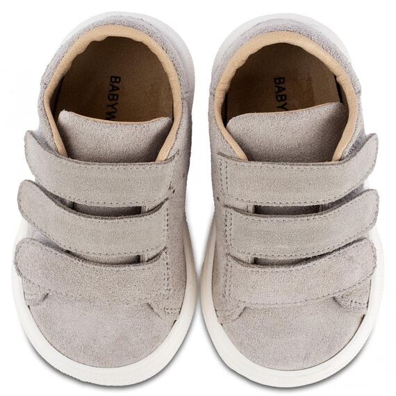 Babywalker Μονόχρωμο Σνίκερ με Τριπλή Μπαρέτα Χρατς BW4254 Γκρι - Βαπτιστικό Παπούτσι για Αγόρι στο Oneirokosmos