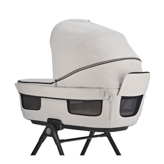 Σύστημα μεταφοράς Aptica Quattro 2025 Platinum Grey με σκελετό Litio Black και κάθισμα αυτοκινήτου Darwin KA61S0PLG - Πολυκαρότσια, Συστήματα Μεταφοράς στο Oneirokosmos