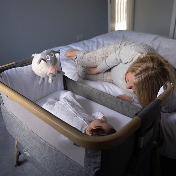 Ewan το προβατάκι DELUXE: Επαναφορτιζόμενο Βοήθημα Ύπνου με αισθητήρα κλάματος και φως  Γκρι  EW821252 - Παιχνίδια στο Oneirokosmos